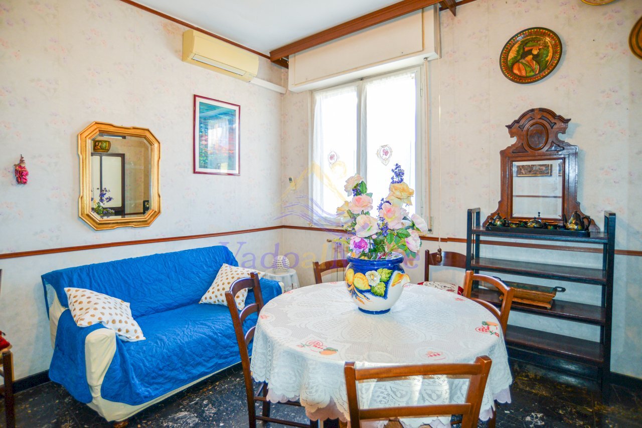 Via Palestro-19.jpg - Quadrilocale Vado Ligure - foto 3