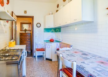 Via Palestro-23.jpg - Quadrilocale Vado Ligure - foto 1