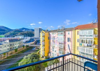 Via Palestro-22.jpg - Quadrilocale Vado Ligure - foto 2