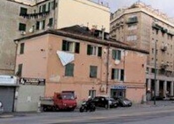 9.jpg - Four-room apartment at auction Via Sampierdarena 48, Genova (neighborhood Sampierdarena) - photo 7