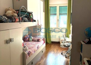 2a camera da letto.jpg - Quadrilocale Salita Ruffino 43, La Spezia - foto 9