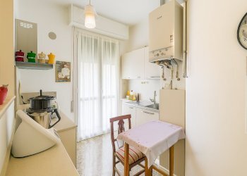 20251205_1216_Cucina Ordinata Senza Disordine_remi - Trilocale Via Gerolamo Savoldo 2, Brescia - foto 3