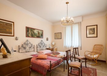 20251204_2235_Camera da Letto Elegante_remix_01kbn - Trilocale Via Gerolamo Savoldo 2, Brescia - foto 6