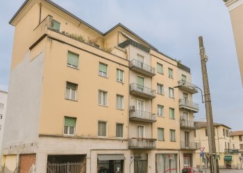 20251204_2243_Edificio Residenziale Professionale_ - Trilocale Via Gerolamo Savoldo 2, Brescia - foto 14