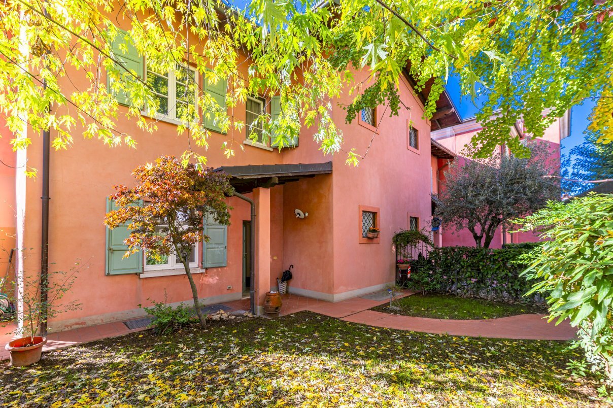 Villa_Brescia_via_lamarmora_Esterno_10.jpg - Villa a Schiera Via Boves 21, Brescia - foto 1