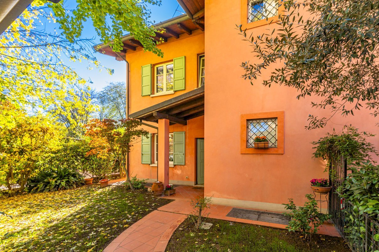 Villa_Brescia_via_lamarmora_Esterno_8.jpg - Villa a Schiera Via Boves 21, Brescia - foto 2