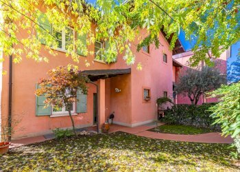 Villa_Brescia_via_lamarmora_Esterno_10.jpg - Villa a Schiera Via Boves 21, Brescia - foto 1