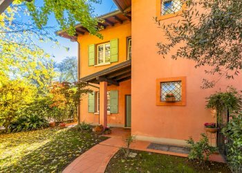 Villa_Brescia_via_lamarmora_Esterno_8.jpg - Villa a Schiera Via Boves 21, Brescia - foto 2