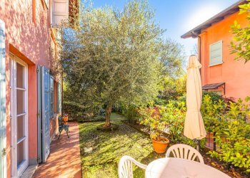 Villa_Brescia_via_lamarmora_Esterno_1.jpg - Villa a Schiera Via Boves 21, Brescia - foto 8