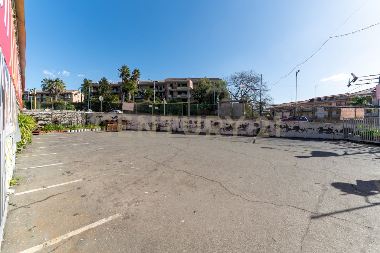 Bottega Cinesi Nizzeti (3).jpg - Centro commerciale Via Nizzeti 6, Aci Catena - foto 3