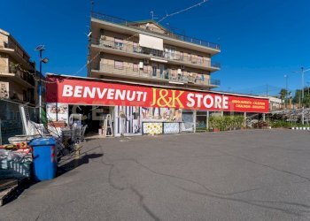 Bottega Cinesi Nizzeti (6).jpg - Centro commerciale Via Nizzeti 6, Aci Catena - foto 6