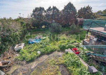 15 giardino 2.jpg - Appartamento Via delle Ginestre s.n.c., Pedara - foto 15