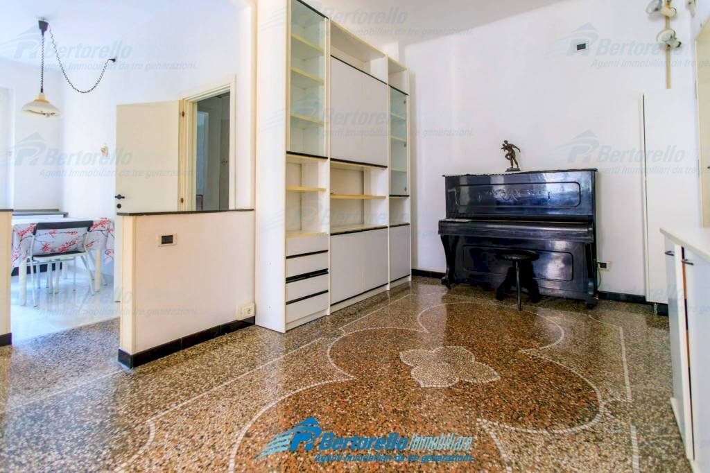 Three-room apartment Genova (neighborhood Marassi) - photo 3