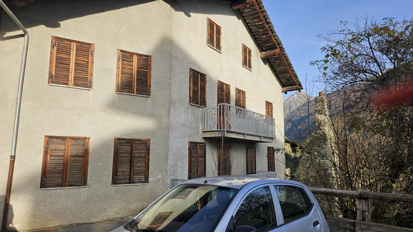 Rustico Via Javiod, Doues - foto 1