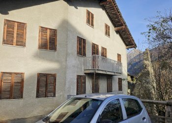 Rustico Via Javiod, Doues - foto 1