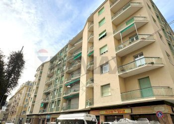 Bilocale Via Carlo Corsi, 1 
 Sestri Ponente, Genova (zona Sestri Ponente) - foto 35