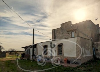Casa semi indipendente strada comunale 27, frazione Santuario Incoronata, Foggia - foto 4