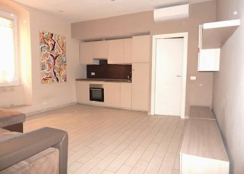 Bilocale via Rino Mandoli, Genova (zona Staglieno) - foto 1