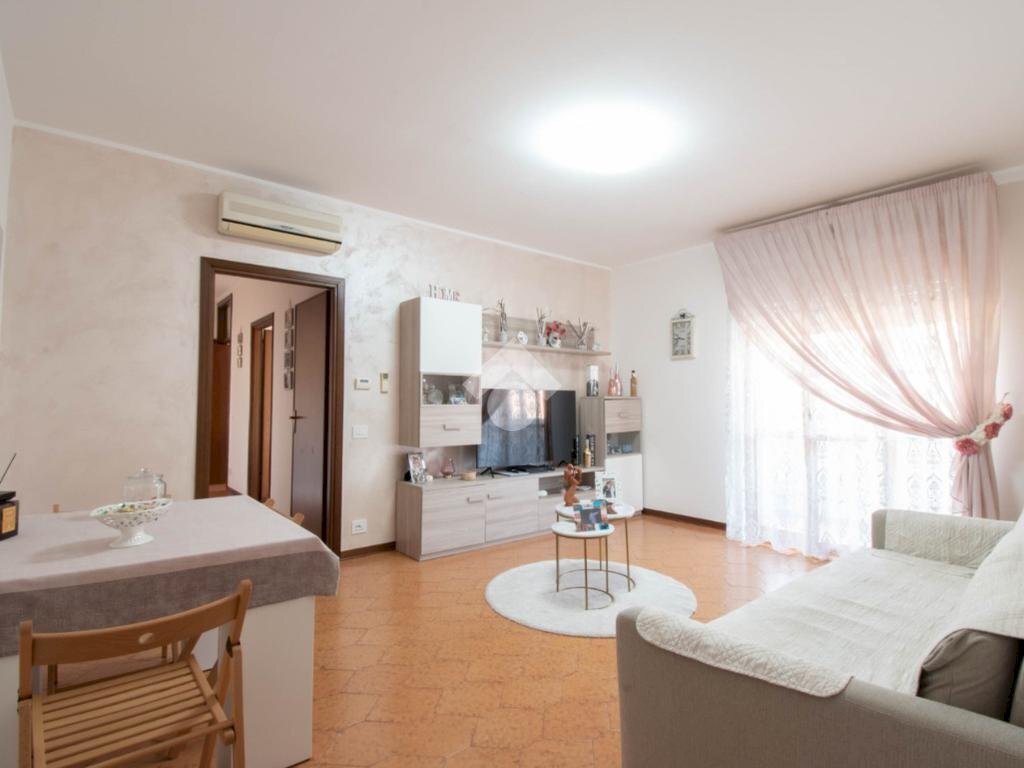 Three-room apartment Via lago trasimeno, Carpi - photo 1