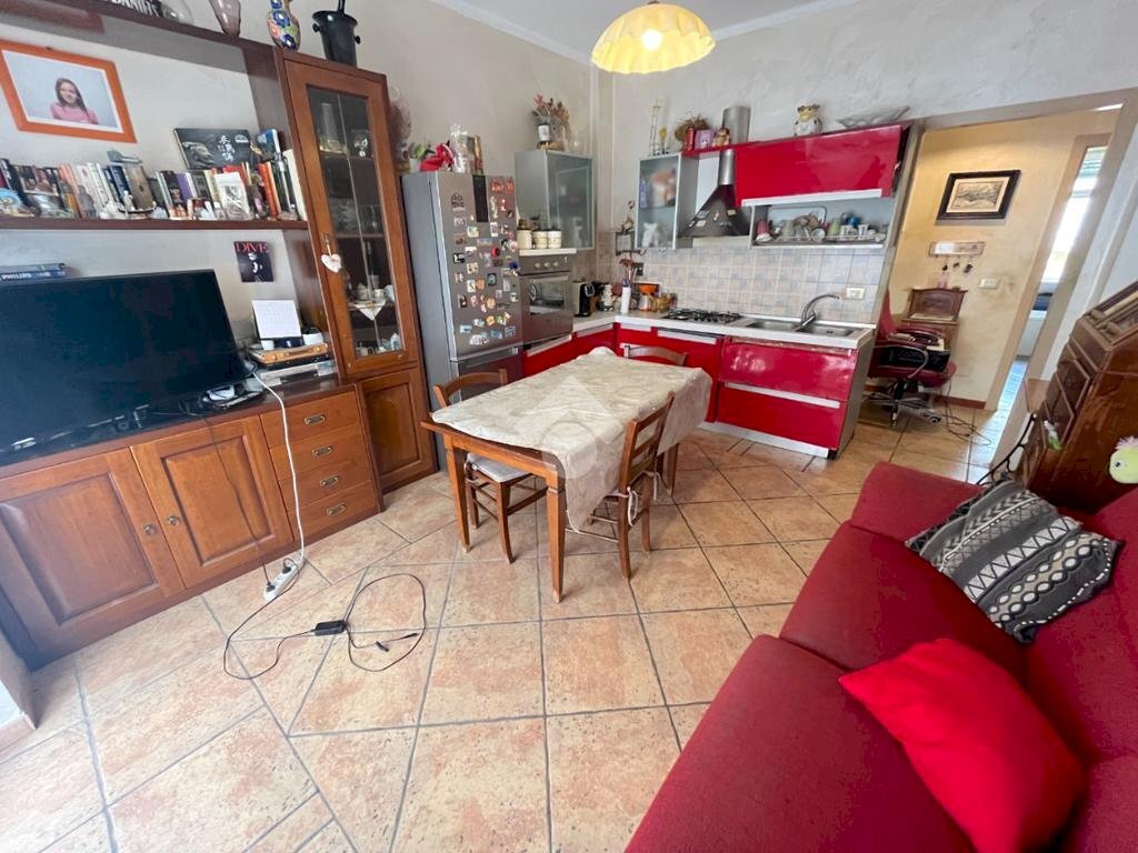 Three-room apartment Via B. Lanteri, Pinerolo - photo 2