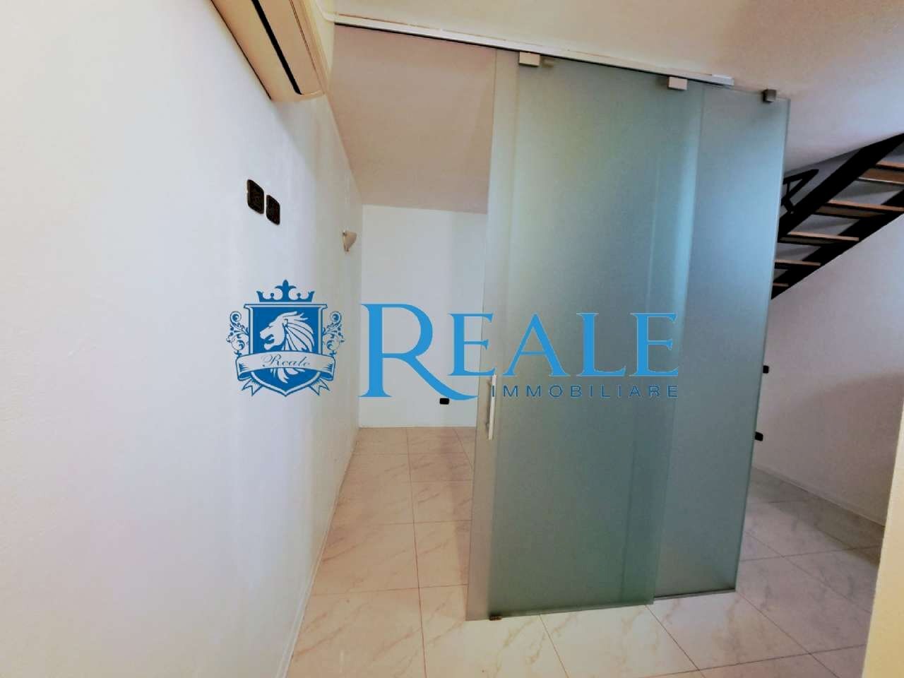 Three-room apartment Magenta - photo 2