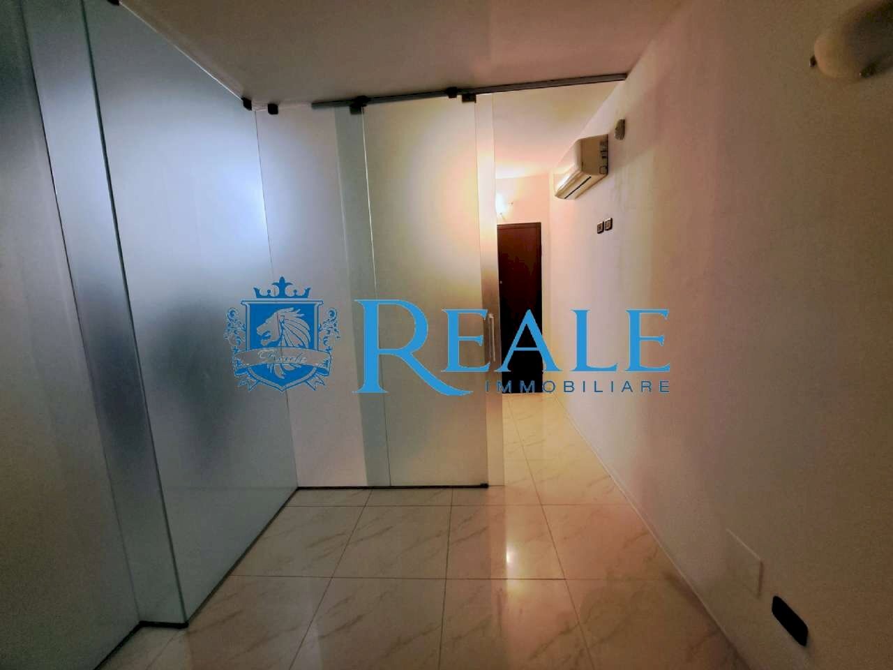 Three-room apartment Magenta - photo 3