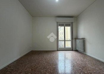 Three-room apartment Via Villa Glori, Parma - photo 11