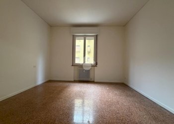 Three-room apartment Via Villa Glori, Parma - photo 19