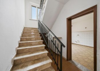 Villa Villa singola con capannone Via Dante Freddi, Reggio nell'Emilia - foto 2