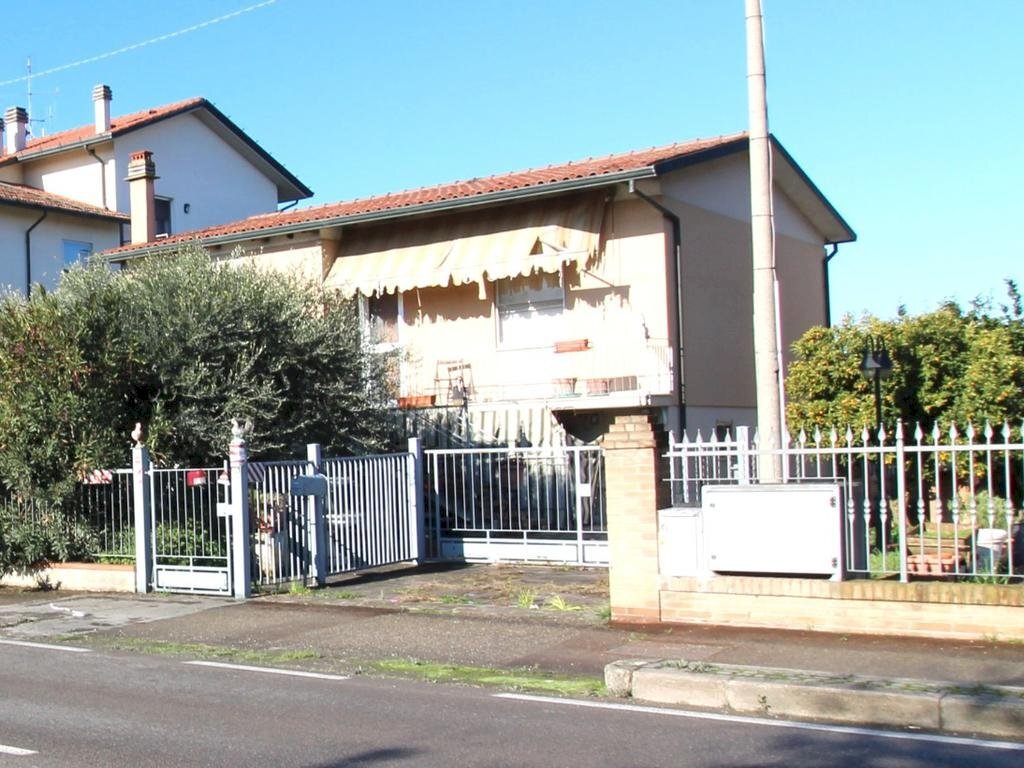Casa indipendente Via Cervese, Cesena - foto 1
