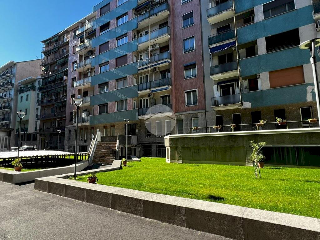 Bilocale Via Lorenteggio, Milano (zona Giambellino) - foto 1