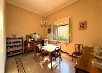 Trilocale Via Gio Batta Roggerone, Genova (zona Rivarolo) - foto 1