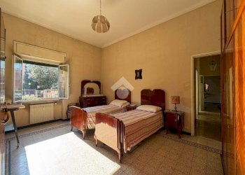 Trilocale Via Gio Batta Roggerone, Genova (zona Rivarolo) - foto 12