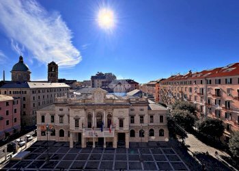 Appartamento Piazza Sisto IV, Savona (zona Centro) - foto 1