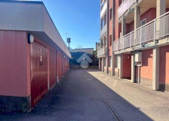 Box Via Fornace Mariani, Bollate - photo 1