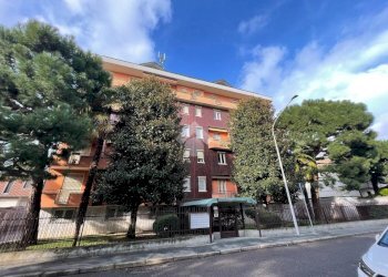 Trilocale Via Asti, Legnano - foto 1