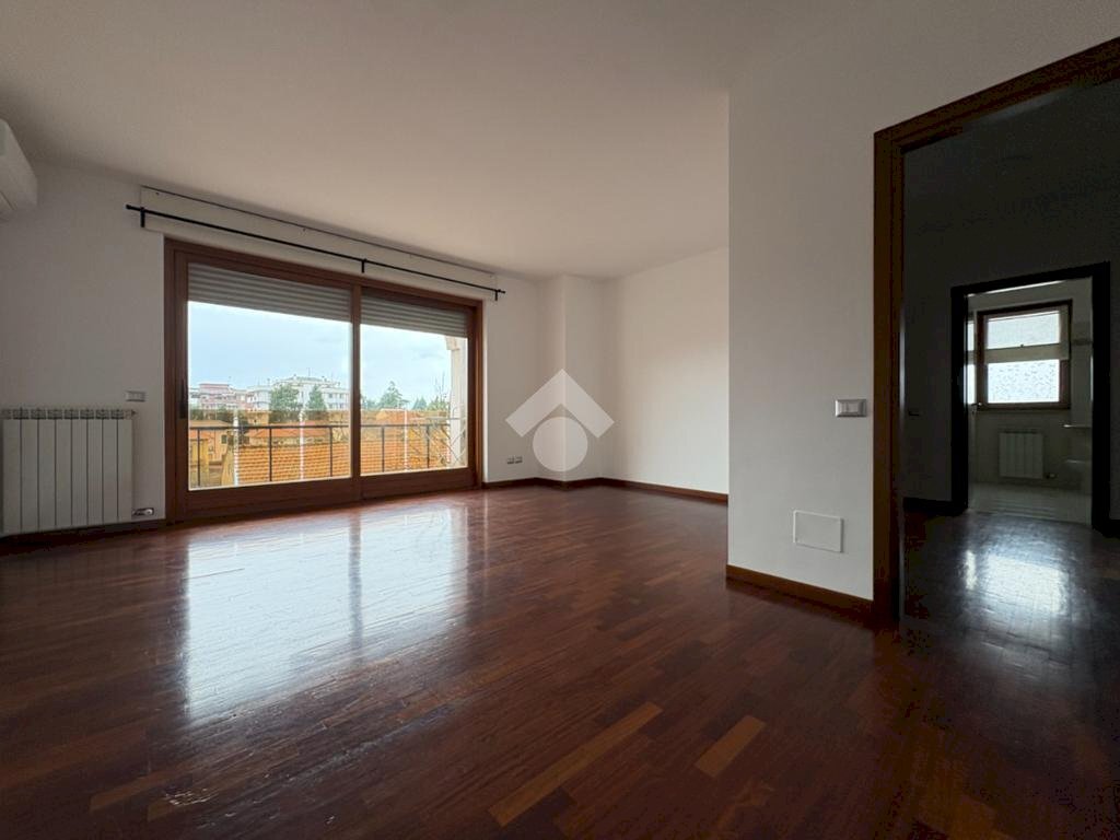 Three-room apartment Via Torino, Legnano - photo 2