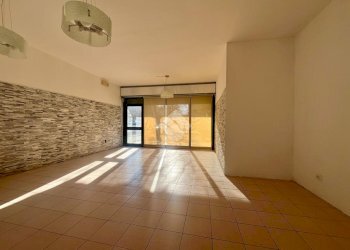 Negozio Viale Leon Battista Alberti, Ravenna - foto 5