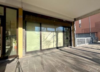 Negozio Viale Leon Battista Alberti, Ravenna - foto 13