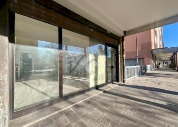 Negozio Viale Leon Battista Alberti, Ravenna - foto 14