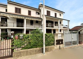 Villa a Schiera Piazza Lombardi, Peschiera Borromeo - foto 1