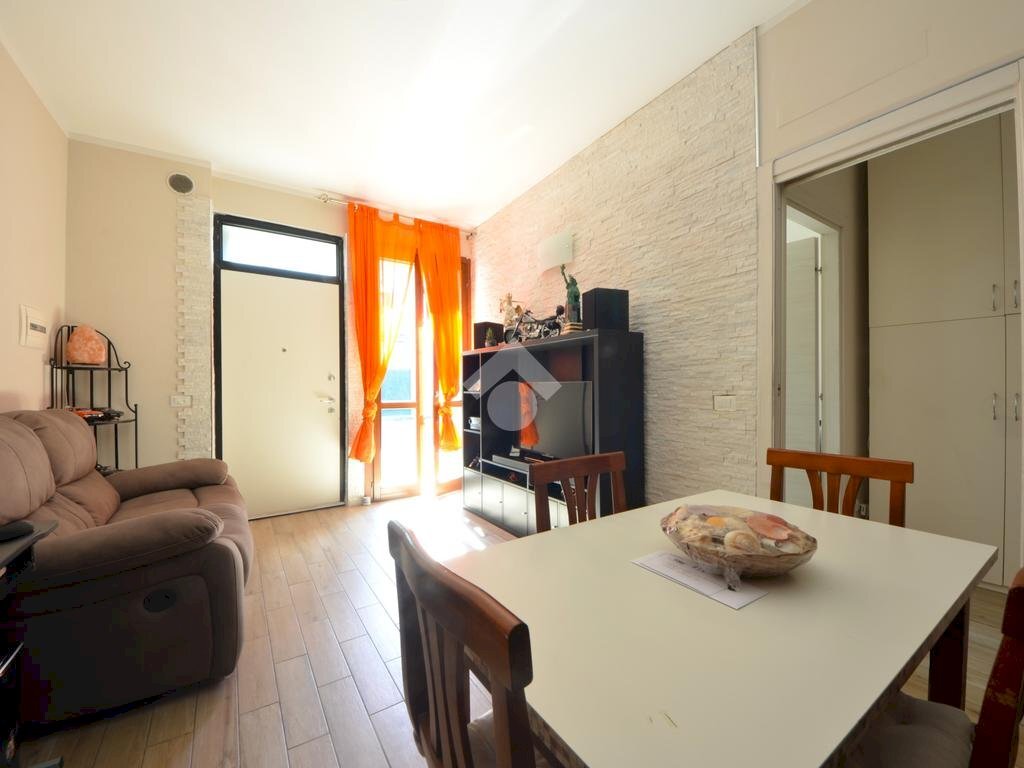 Two-room apartment Via Alessandro Manzoni, Gessate - photo 2