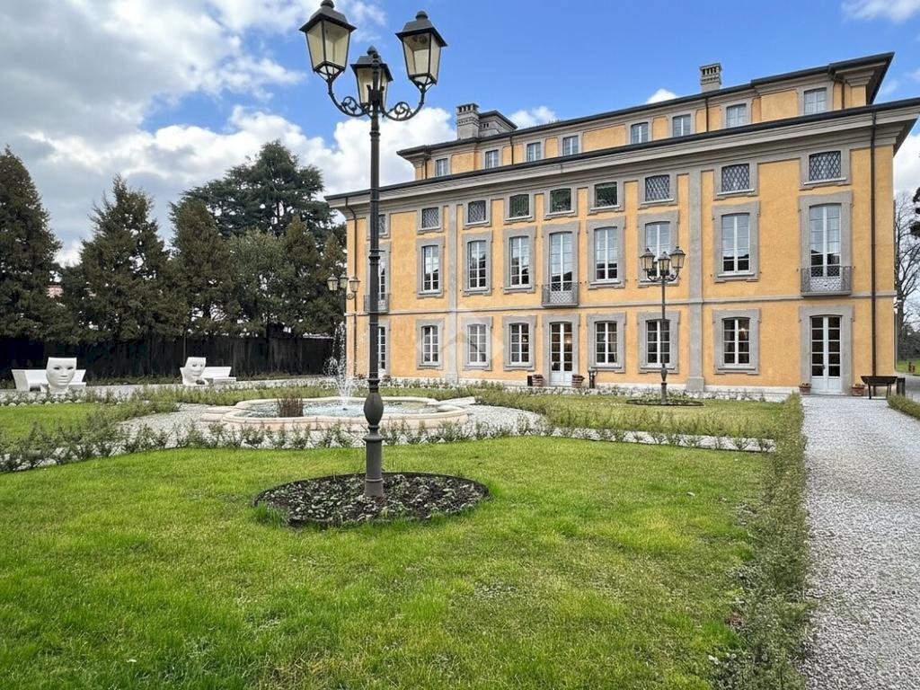 Two-room apartment Via Giuseppe Carcassola, Trezzo sull'Adda - photo 2
