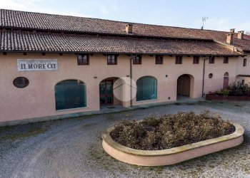 Attività Commerciale Strada Santa Rosalia, Savigliano - foto 1