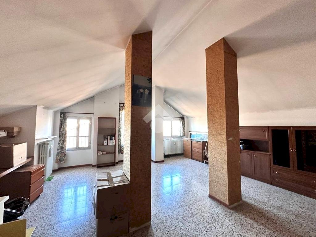 Apartment Viale Fratelli Kennedy, Tortona - photo 2