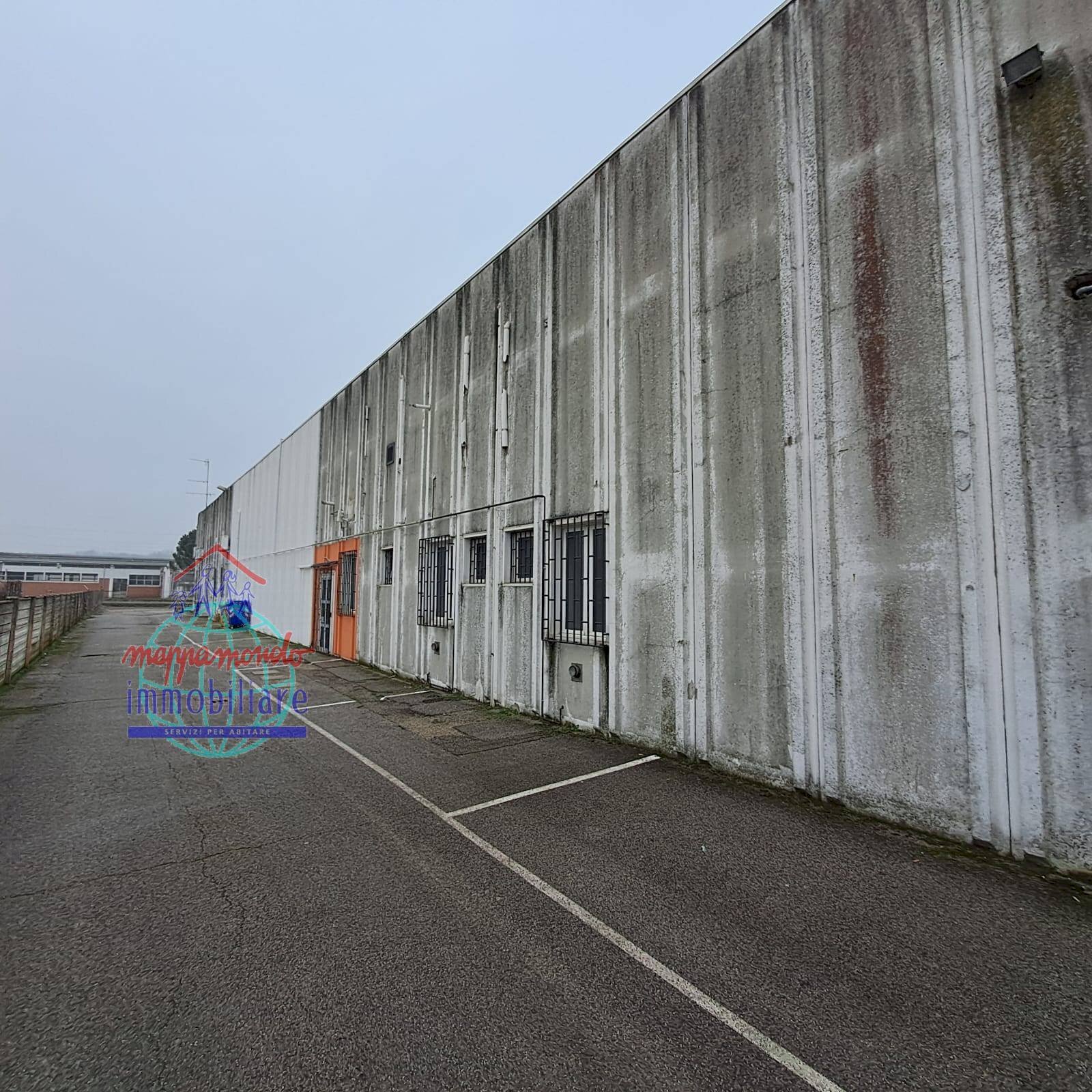 Foto 2 - Capannone VIA STATALE
 
228, Terre del Reno - foto 2