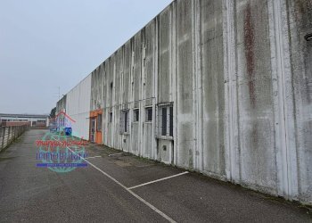 Foto 2 - Capannone VIA STATALE
 
228, Terre del Reno - foto 2