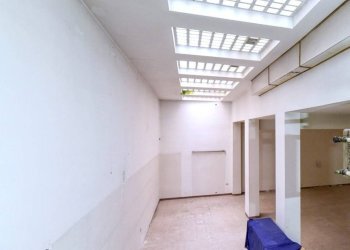 Foto 4 - Commercial Premises via Vittorio Emanuele
 
14, Lazzate - photo 4