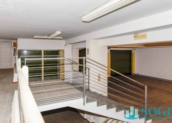 Foto 11 - Commercial Premises via Vittorio Emanuele
 
14, Lazzate - photo 11