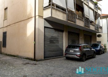 Foto 17 - Locale Commerciale via Vittorio Emanuele
 
14, Lazzate - foto 17